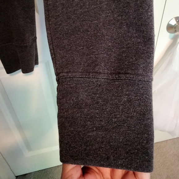 Reebok Gray sweat pants with zip pockets and cuffs SZ Medium - Picture 5 of 7